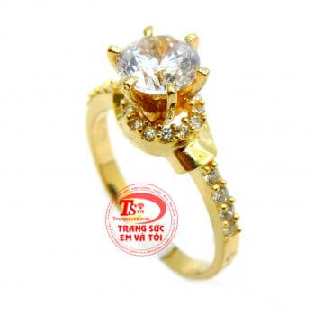 Nhẫn nữ là món quà tặng trong dịp kỷ niệm, sinh nhật. Nhẫn vàng kết đá cao quý