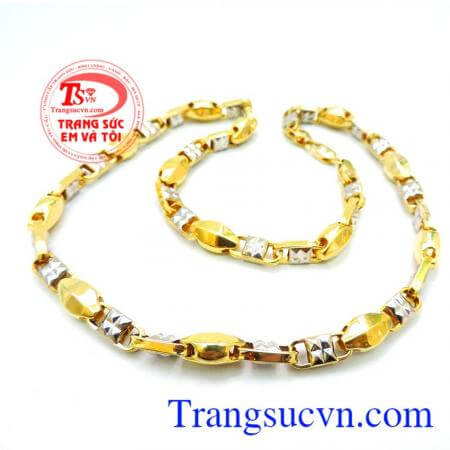Dây chuyền nam tính, hiện đại