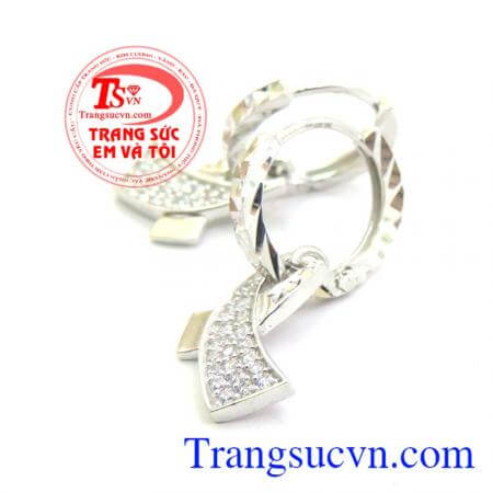 Bông tai vàng trắng độc đáo giao hàng trên toàn quốc.