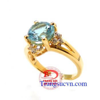Nhẫn vàng nữ đá Topaz phù hợp với người mệnh Thủy và Tương sinh cho người mệnh Mộc