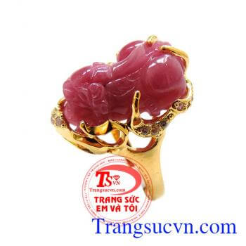 Nhẫn vàng tỳ hưu ruby nữ đeo bền đẹp bảo hành 1 năm,Nhẫn vàng tỳ hưu ruby nữ món quà ý nghĩa,may mắn dành cho phái đẹp,Nhẫn vàng tỳ hưu ruby nữ giao toàn quốc.