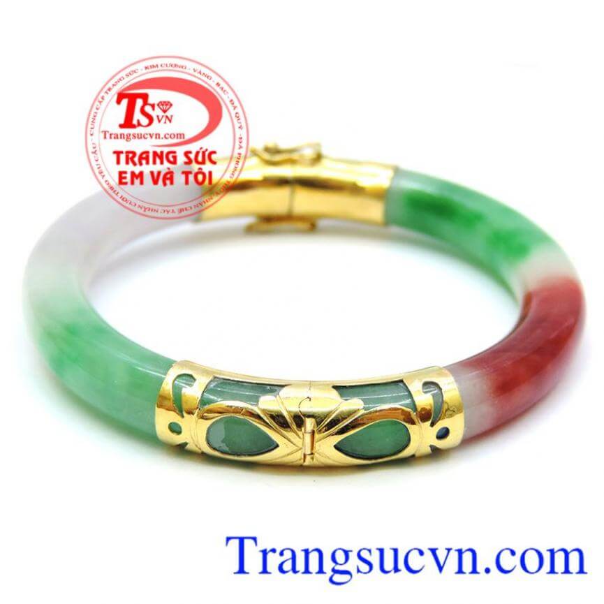 Vòng ngọc tứ quý bọc vàng