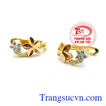 Hoa tai vàng bốn mùa yêu thương món quà ý nghĩa dành cho phái đẹp.