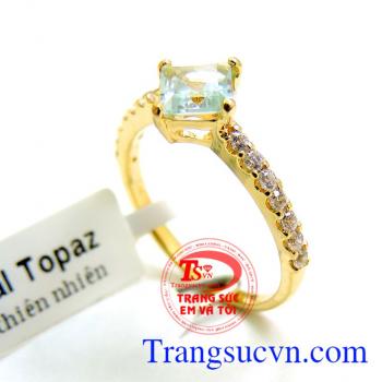 Nhẫn Vàng Topaz Mệnh Thủy hạnh phúc