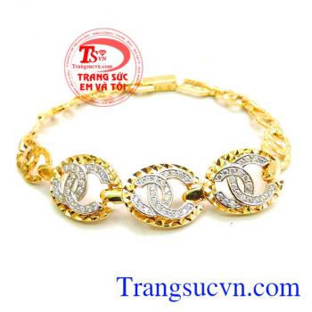 Lắc vàng 18k Chanel bảo hành 1 năm. 