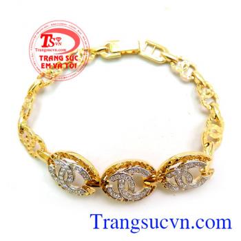 Chiếc Lắc vàng 18k Chanel chất lượng đảm bảo uy tín. 