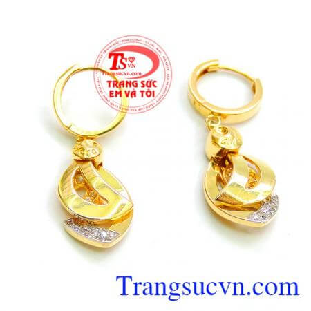 Hoa tai hàng hiệu 18k nhập khẩu chất lượng đảm bảo.