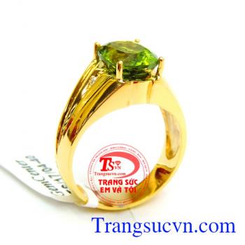 Nhẫn vàng peridot hộ mệnh