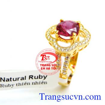 Nhẫn vàng ruby tình yêu