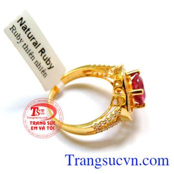 Đá thiên nhiên hộ mệnh mang lại may mắn, sức khỏe cho người sử dụng. Khách hàng ưa chuộng sản phẩm Nhẫn nữ vàng tây đá quý bền đẹp