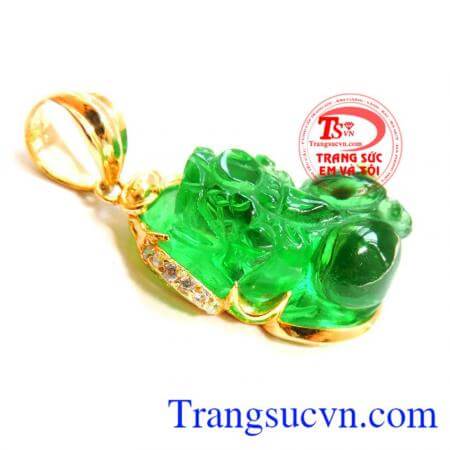 Mặt tỳ hưu xanh lá là món quà ý nghĩa dành tặng người thân, bạn bè.