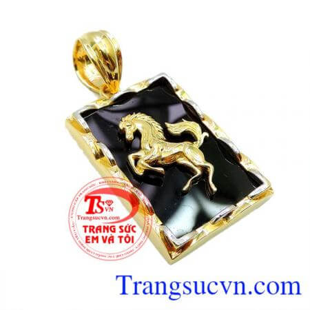 Mặt ngựa vàng dành cho nam đeo cổ cùng dây chuyền vàng và dây da bọc vàng, dây sao su bọc vàng, Mặt dây chuyền tuổi ngọ