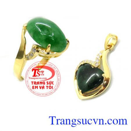 Bộ Nhẫn vàng Mặt Jadeite