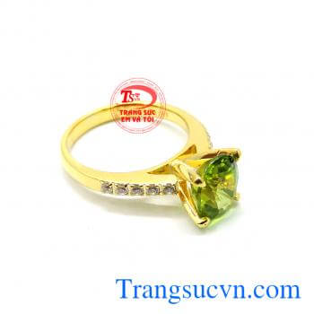 Nhẫn nữ vàng Peridot thiên nhiên, mặt đá peridot, hoa tai vàng đá Peridot thiên nhiên bảo hành 12 tháng. Bộ Trang Sức Vàng Peridot Mệnh Hỏa và Mộc.