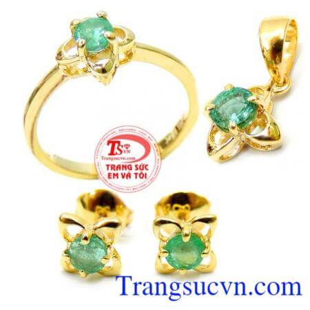 Bộ Trang Sức Vàng Emerald Mệnh Hỏa