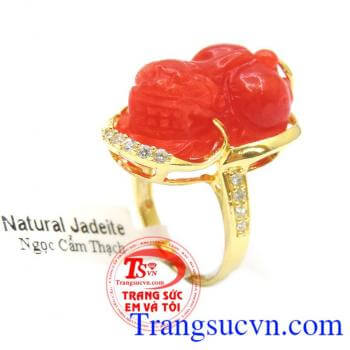 Nhẫn tỳ hưu đỏ Với thiết kế chắc chắn đảm bảo chất lượng đeo bền màu,Chất lượng vàng và đá đảm bảo có Giấy kiểm định kèm theo,Bảo hành 1 năm, Khách hàng nữ ưa chuộng, Có thể làm nhẫn đôi của Vợ Chồng.