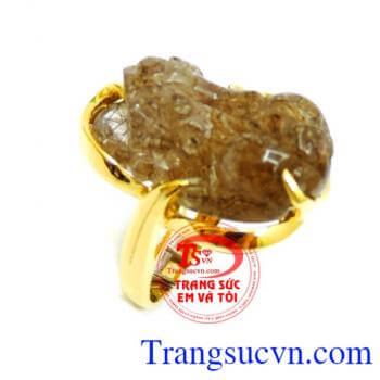 Nhẫn Nữ Thạch Anh tóc Nâu,Nhẫn vàng tỳ hưu,Nhẫn nữ bọc vàng chất lượng vàng và đá đảm bảo,Bảo hành 12 tháng,Giao nhẫn nữ tỳ hưu toàn quốc,Chiếc Nhẫn Nữ Thạch Anh tóc Nâu Hợp với mệnh Mộc và Thổ.