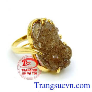 Nhẫn vàng màu tinh tế gắn tỳ hưu đá thiên nhiên, mang lại may mắn và hộ mệnh, Nhẫn nữ vàng tây dành cho phái đẹp