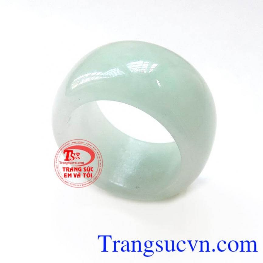Nhẫn ngọc cẩm thạch phát lộc