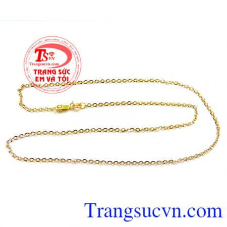 Dây chuyền nữ vàng tây quý phái kết hợp cùng mặt dây chuyền nữ tinh tế và quyến rũ