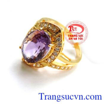 Nhẫn nữ Thạch Anh Tím quý phái chất lượng bền đẹp. Nhẫn thạch anh tím là sự lựa chọn hoàn hảo của các doanh nhân và các nhà hoạt động xã hội