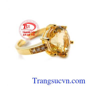 Chiếc nhẫn Citrin đeo tốt cho sức khỏe. nhãn nữ Citrine được làm từ Vàng 14k gắn đá Citrine hoàn hảo hơn khi người Mệnh Kim và Thủy đeo sẽ vời may mắn và hợp Mệnh,Bảo hành 1 năm,Uy tín khách hàng bình chọn nhiều năm .