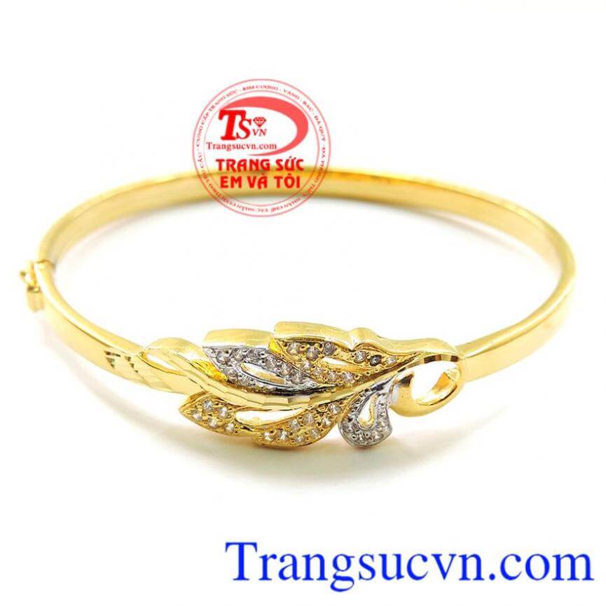 Chiếc lá may mắn vòng vàng