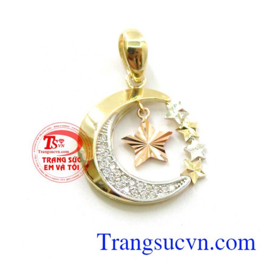 Mặt trăng ôm ngàn sao