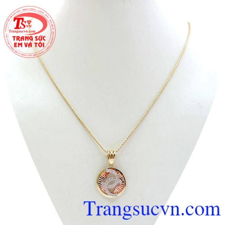 Bộ mặt nữ chanel may mắn