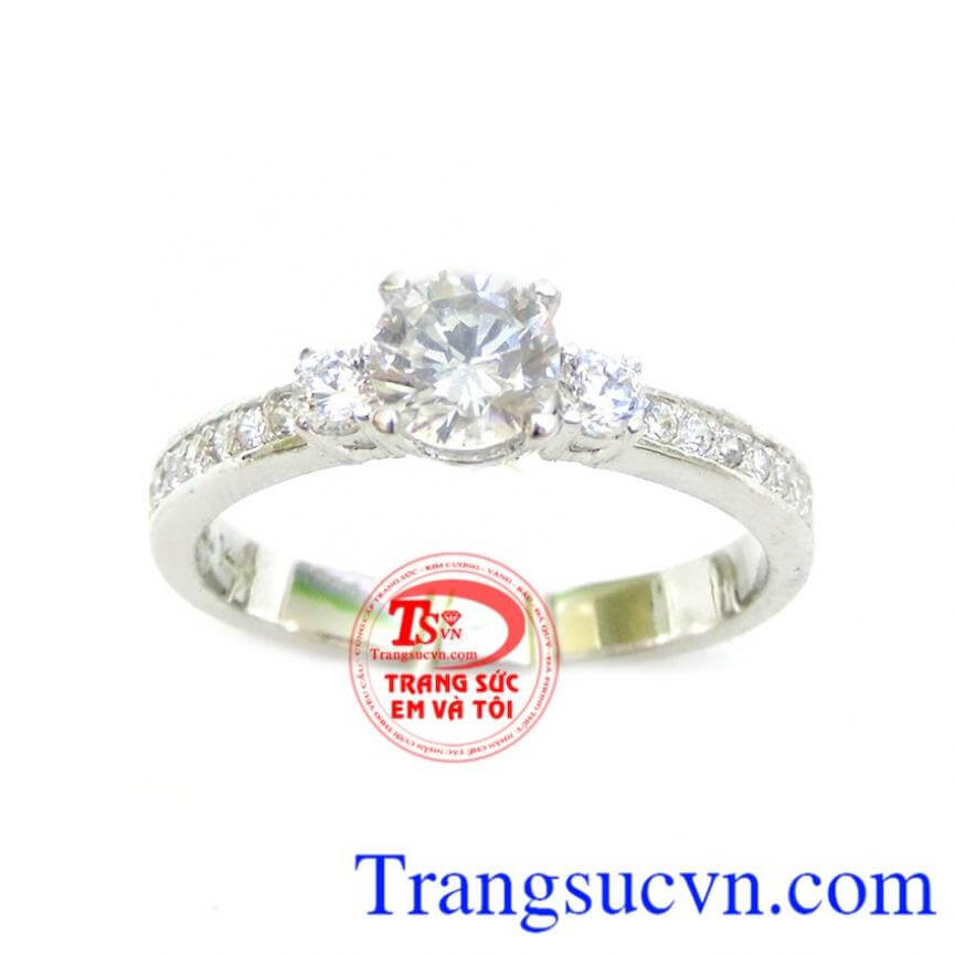 Nhẫn đính hôn vàng trắng