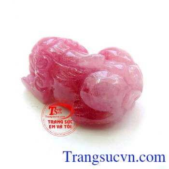 Ruby tỳ hưu sừng dài