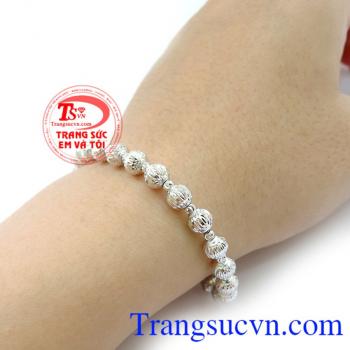 Hãy để trang sức tôn lên vẻ đẹp con người bạn. Lắc nữ vàng trắng Italy 10k đẹp