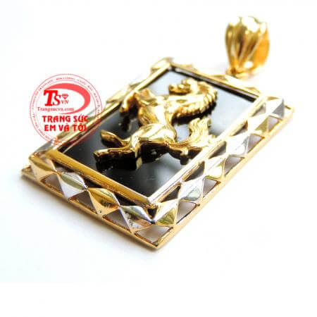 Mặt ngựa đeo cổ