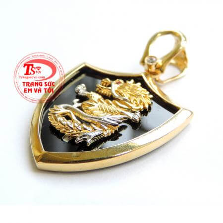 Mặt dây chuyền nam chạm khắc bọc vàng 10k sáng bóng đảm bảo chất lượng hợp thời trang, sang trọng và phong thủy