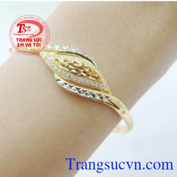 Vòng nữ vàng thời trang, nhận thiết kế với nhiều kiểu dáng mẫu mã khác nhau. Vòng vàng thương hiệu