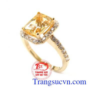 Nhẫn vàng citrine