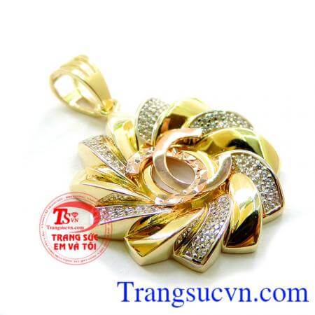 Mặt nữ hoa chanel thời trang