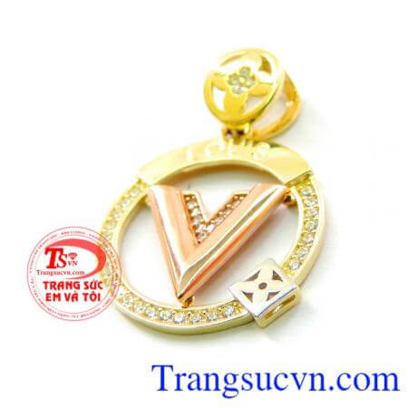 Mặt nữ Louis thanh lịch