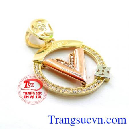 Mặt nữ Louis thanh lịch