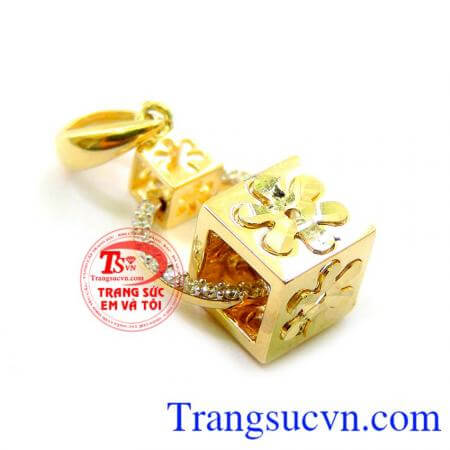 Móc khóa mặt dây yêu thương