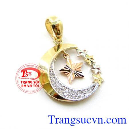 Mặt trăng ôm ngàn sao