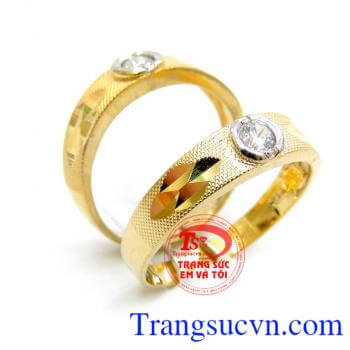 Nhẫn cưới vàng đẹp, Bảo hành chu đáo, khắc tên miễn phí cho nhẫn cưới