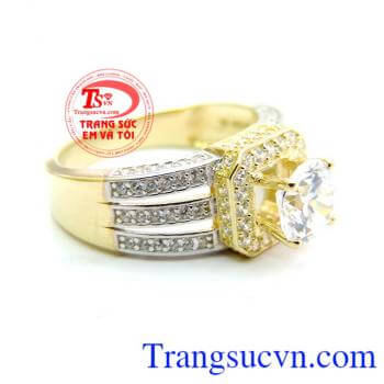 Nhẫn nữ được thiết kế mới mẽ , tinh xảo về đường nét , đá kết đẹp, cho phái đẹp thể hiện sự sang trọng nữ tính , cũng ko kém phần mạnh mẽ