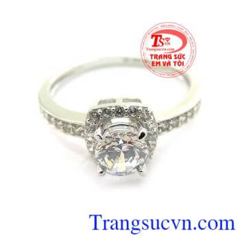 Nhẫn 10k Trắng chất lượng. Trang sức em và tôi chuyên cung cấp các loại nhẫn nữ đẹp, uy tín và chất lượng sang trọng dịu dàng đáng yêu chất liệu vàng 10k thiết kế tinh tế đơn giản mà năng động và thời trang, tôn lên nét cá tính của bạn.