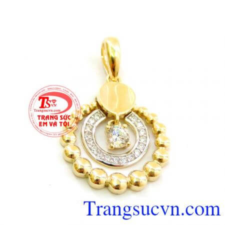 Mặt nữ hào quang rực rỡ