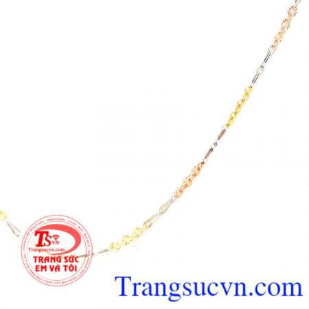 Dây chuyền 3 màu sáng, vàng 10k chuẩn chất lượng, có giấy kiểm định. Dây chuyền vàng xinh xắn, sang trọng