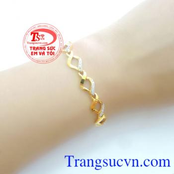 Sản phẩm uy tín chất lượng được giao bán trên toàn quốc. Lắc Tay Nữ Dịu Dàng