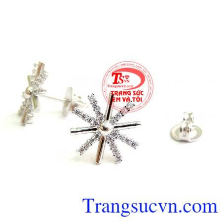 hoa tai hộ mệnh đeo hợp thời trang giao hoa tai toàn quốc, thanh toán an toàn tuyệt đối. Hoa Tai Vàng Trắng Độc Đáo