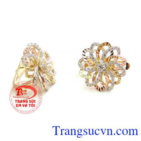 Đôi Bông Tai Cánh Hoa Nở Đẹp