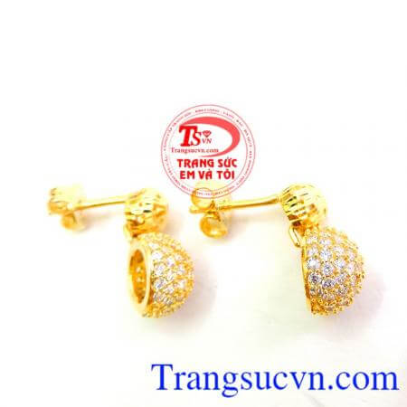 Cá Tính Với Bông Tai Xinh Xắn.